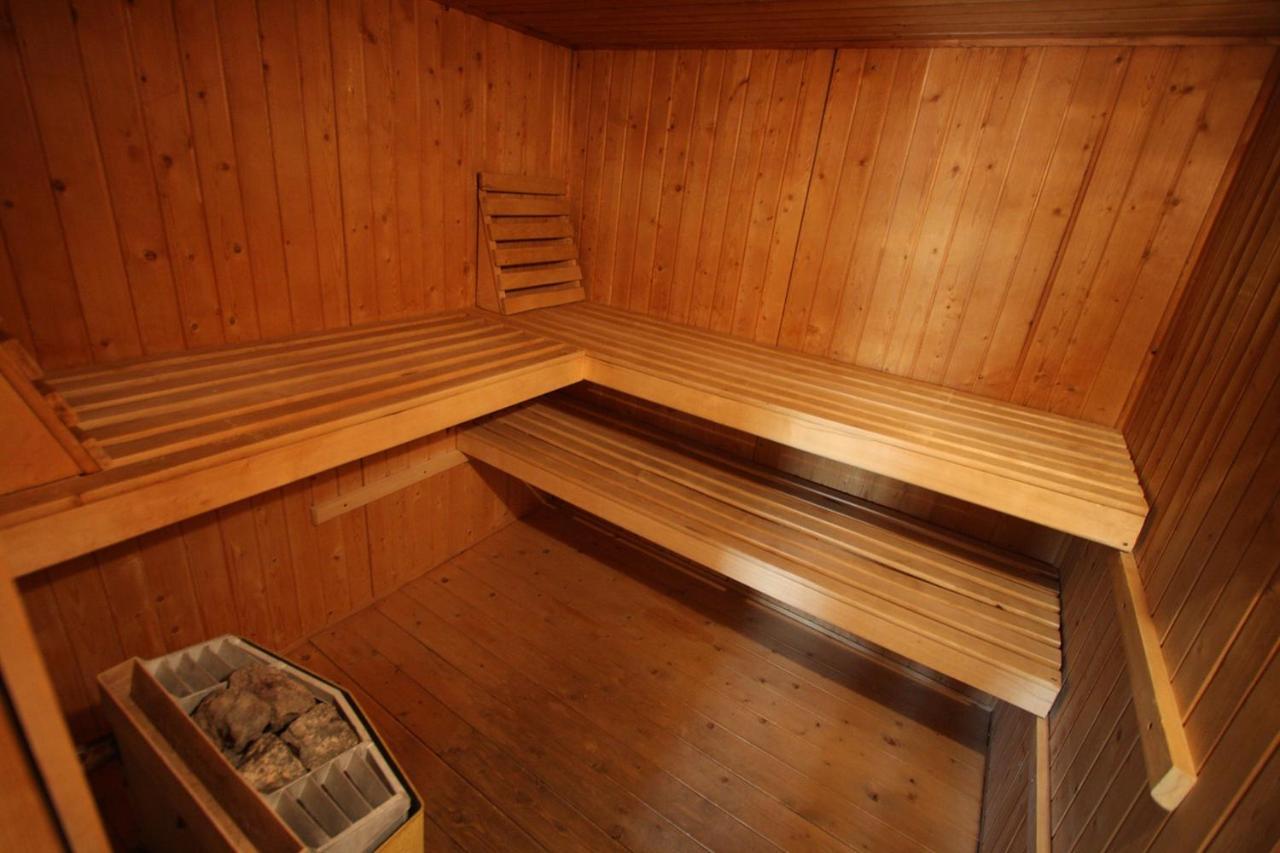 Appartement Met Eigen Sauna En Sport-En Spelruimte Ee Eksteriør bilde